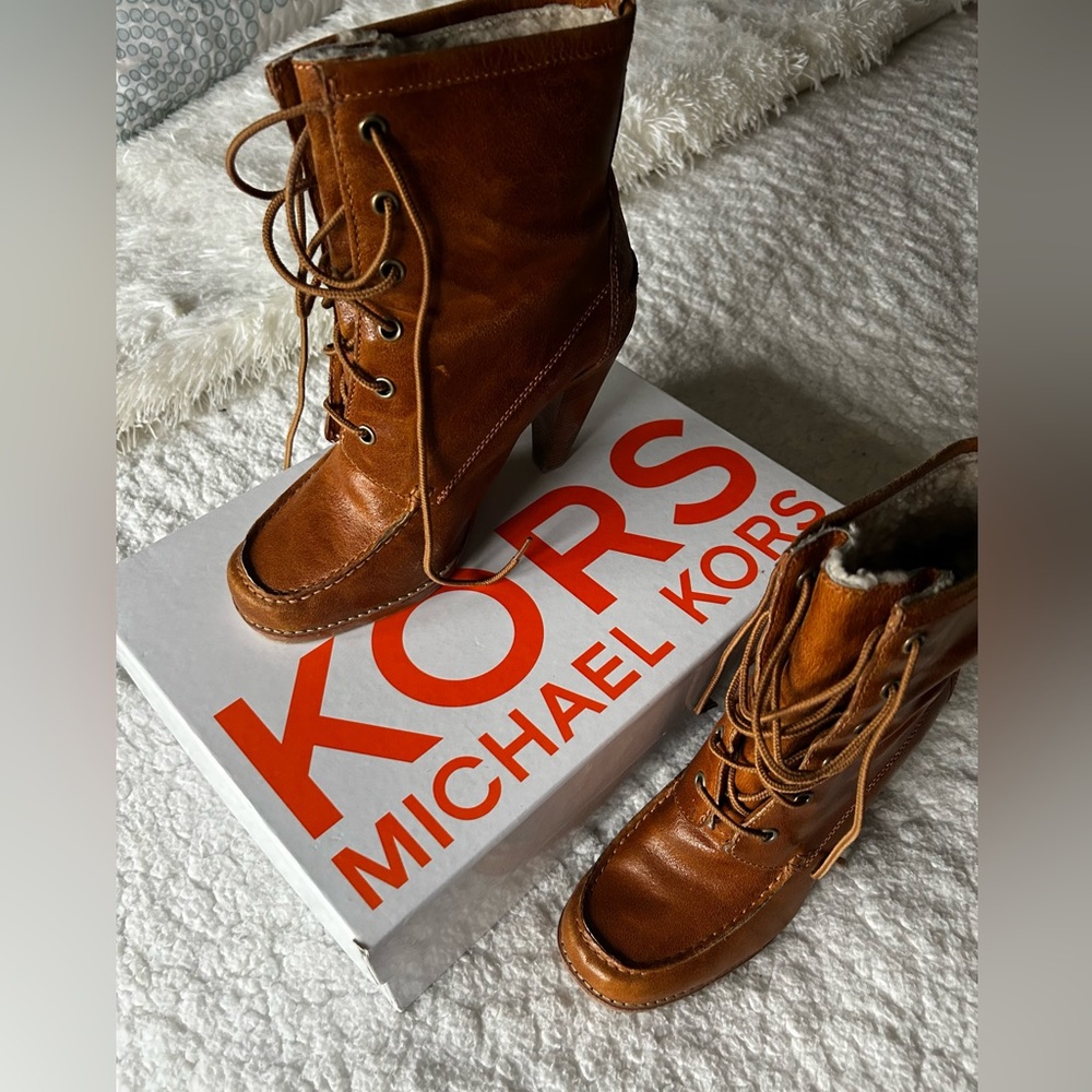 Michael Kors leather lined booties